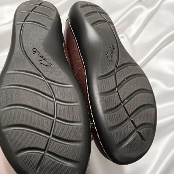 Clarks Ashland Lane Q Slip-On Leather Loafer in Redwood Women's Size 9.5W - Picture 7 of 8